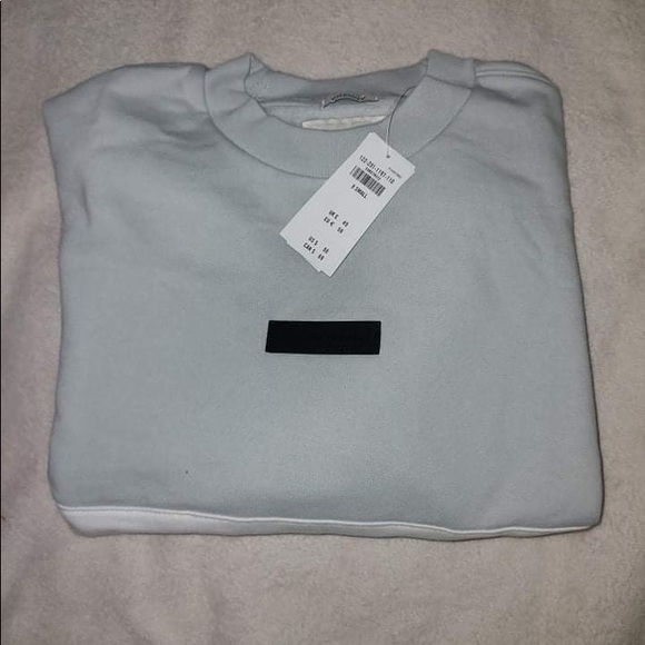 Abercrombie and Fitch Oversized Sweatshirt size XS NWT - Picture 6 of 9